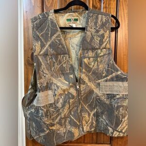 Game Winner Realtree Camo Hunting Vest